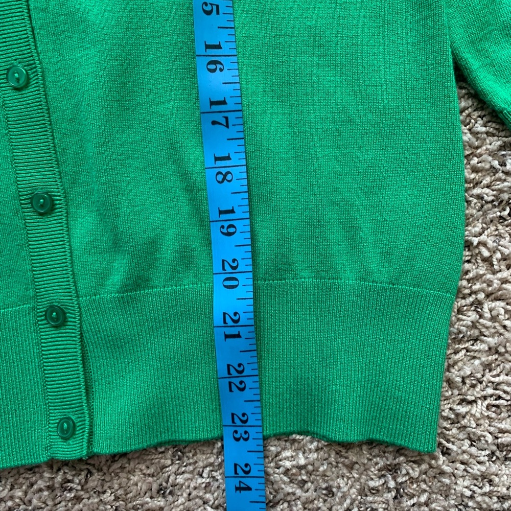 Dressbarn Womenβs Cardigan Buttoned Down Color Green Size Small 3/4 Sleeves - Picture 6 of 8